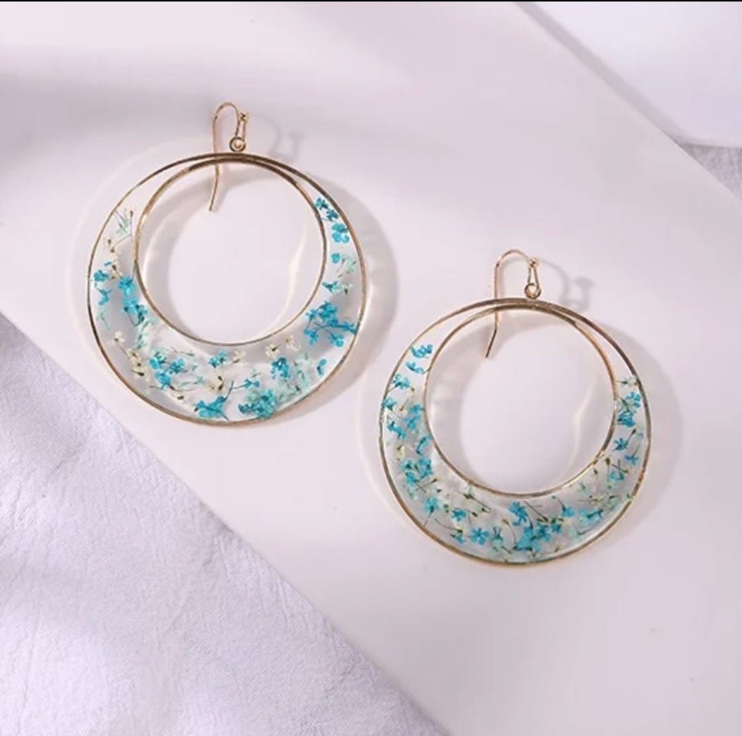 "Floral Hoops - Resin Bouquet"