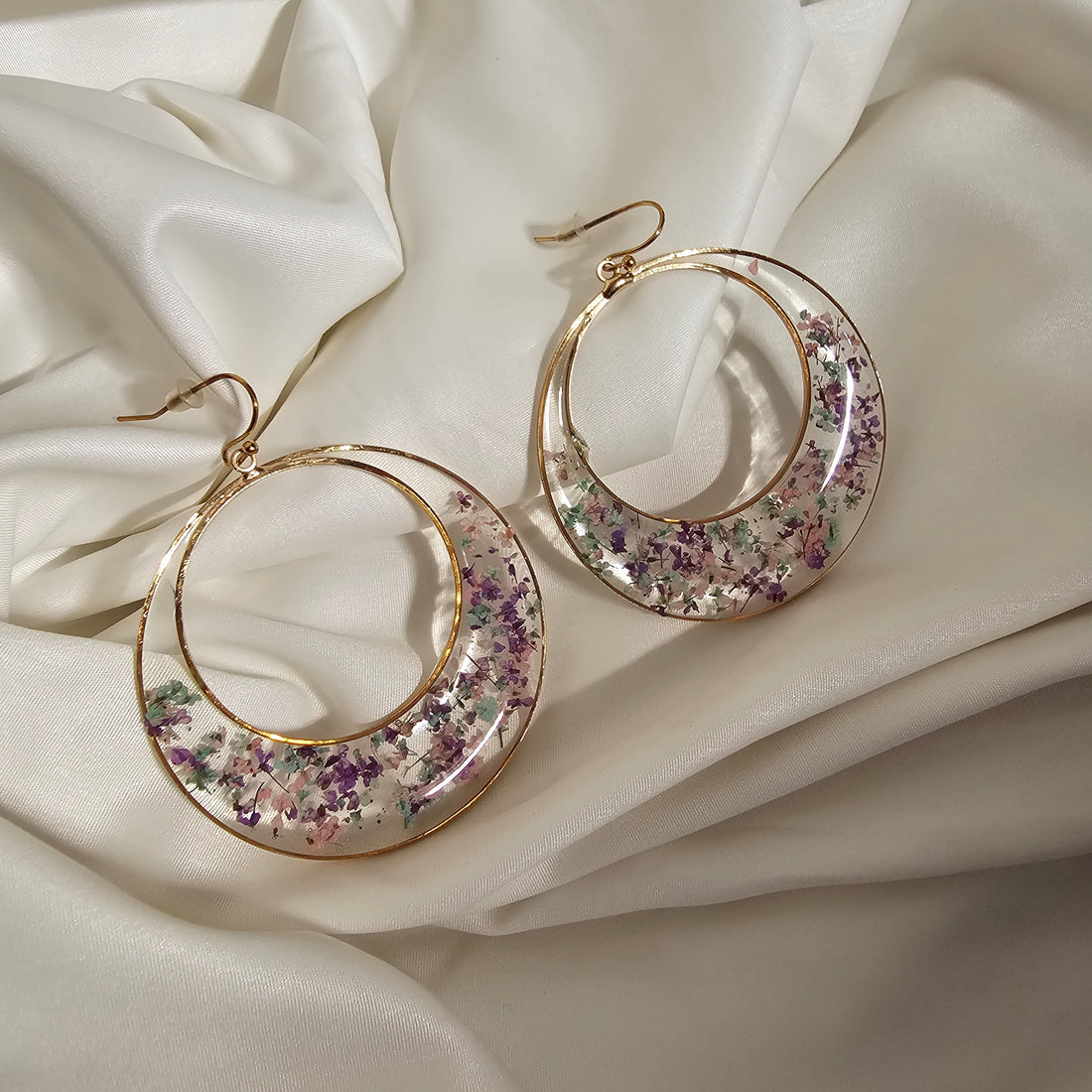 "Floral Hoops - Resin Bouquet"