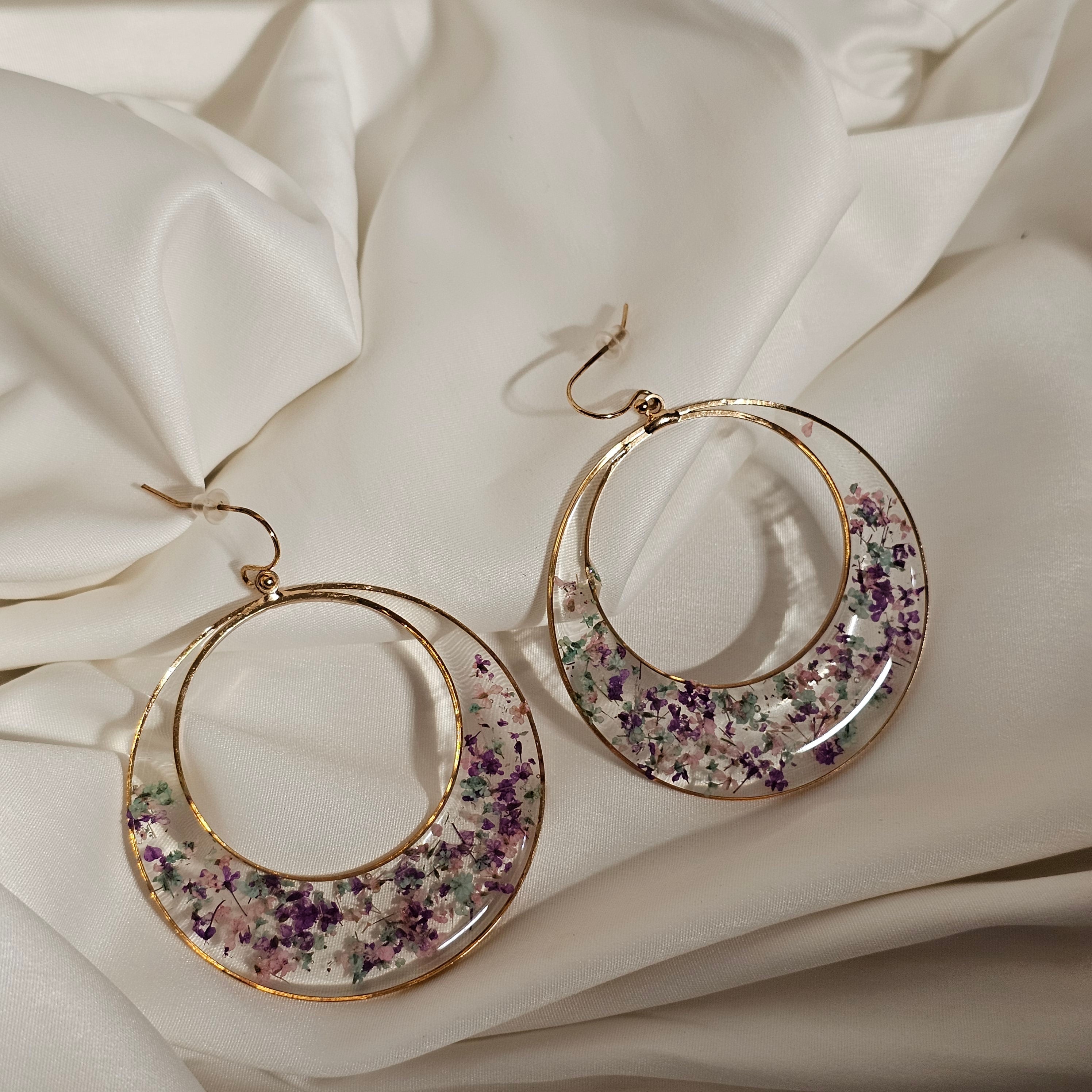 "Floral Hoops - Resin Bouquet"