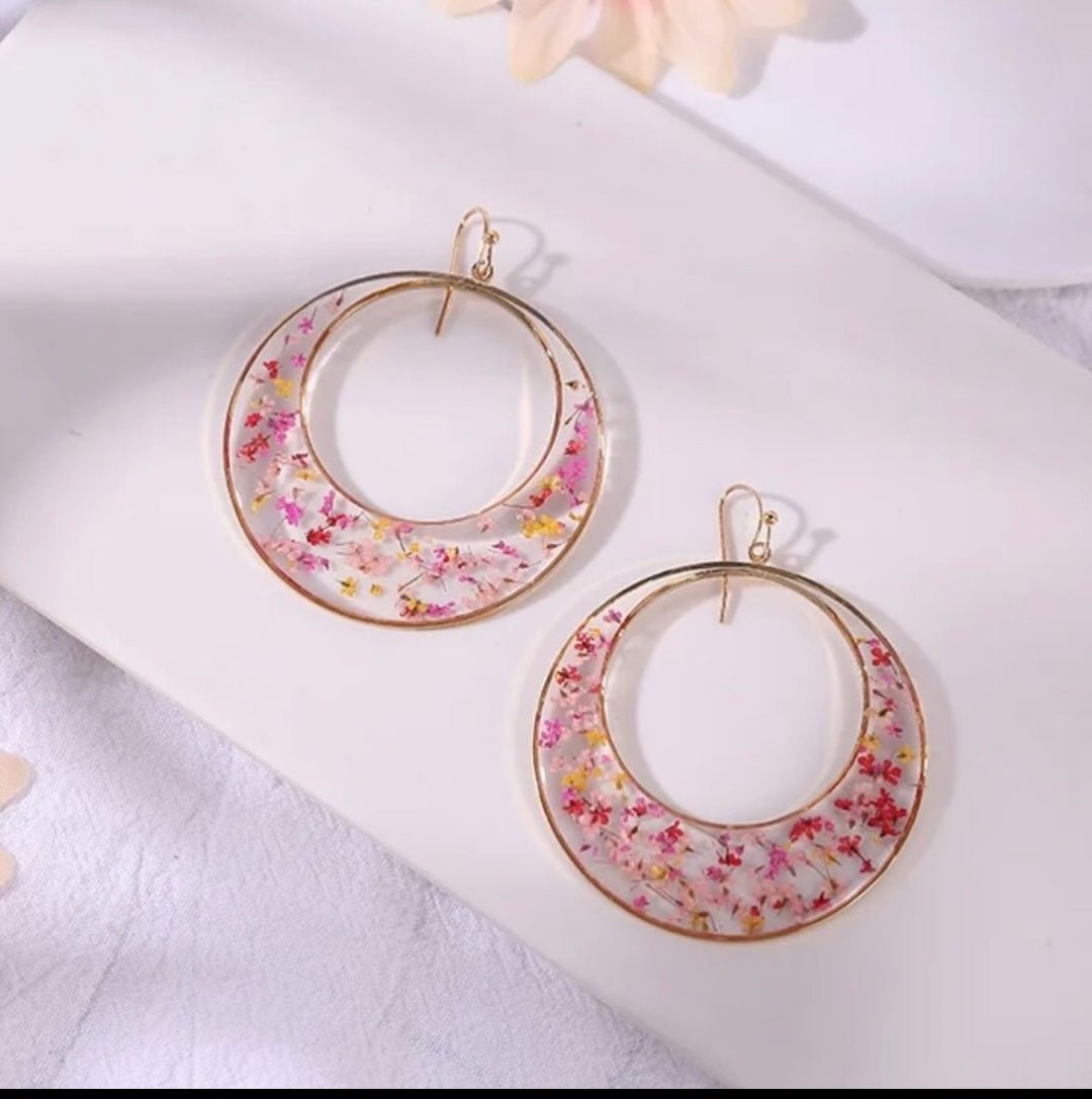 "Floral Hoops - Resin Bouquet"
