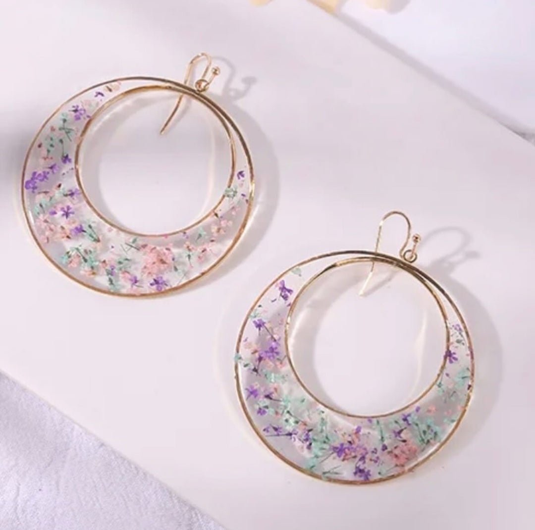 "Floral Hoops - Resin Bouquet"
