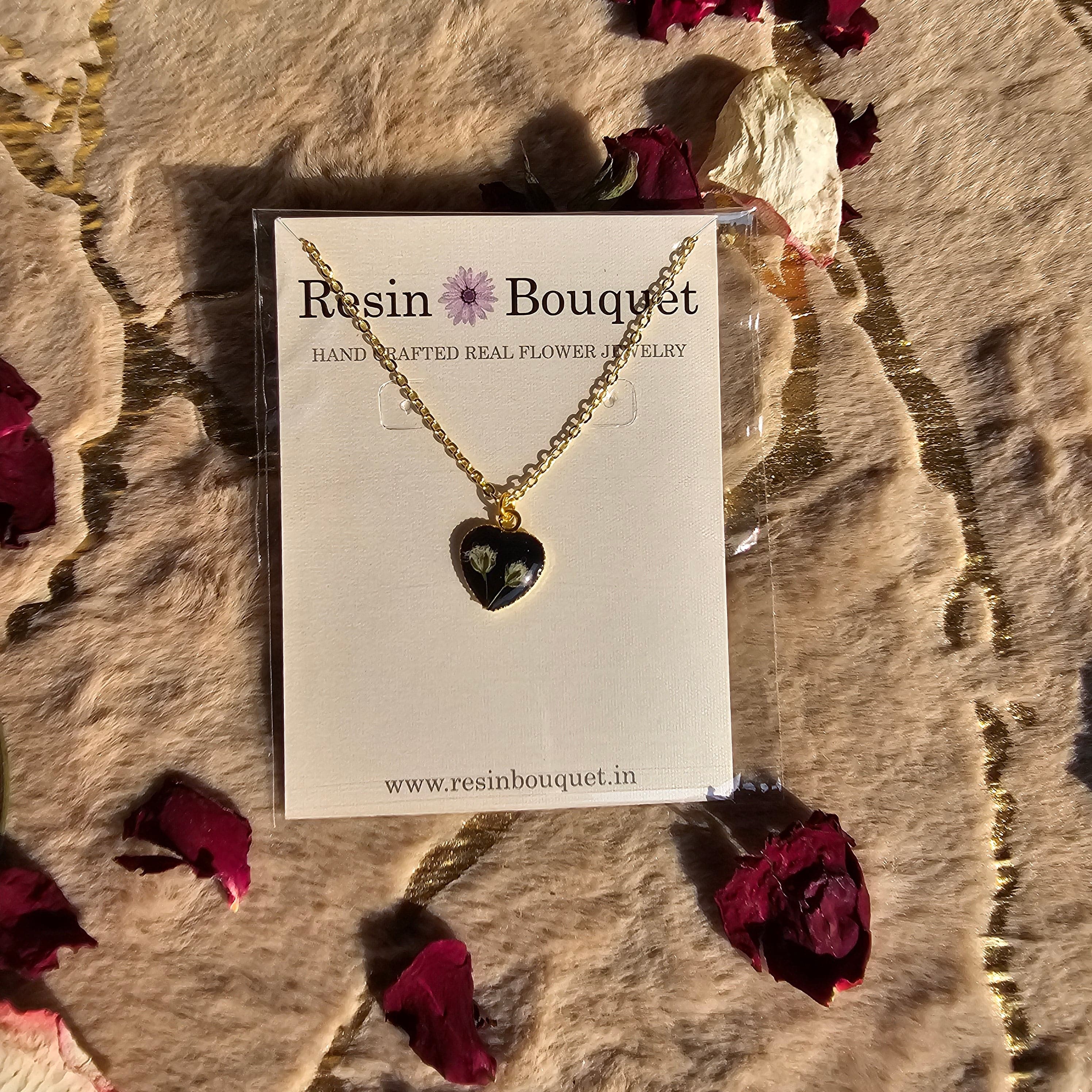 "Midnight Whisper Heart Pendant - Resin Bouquet"