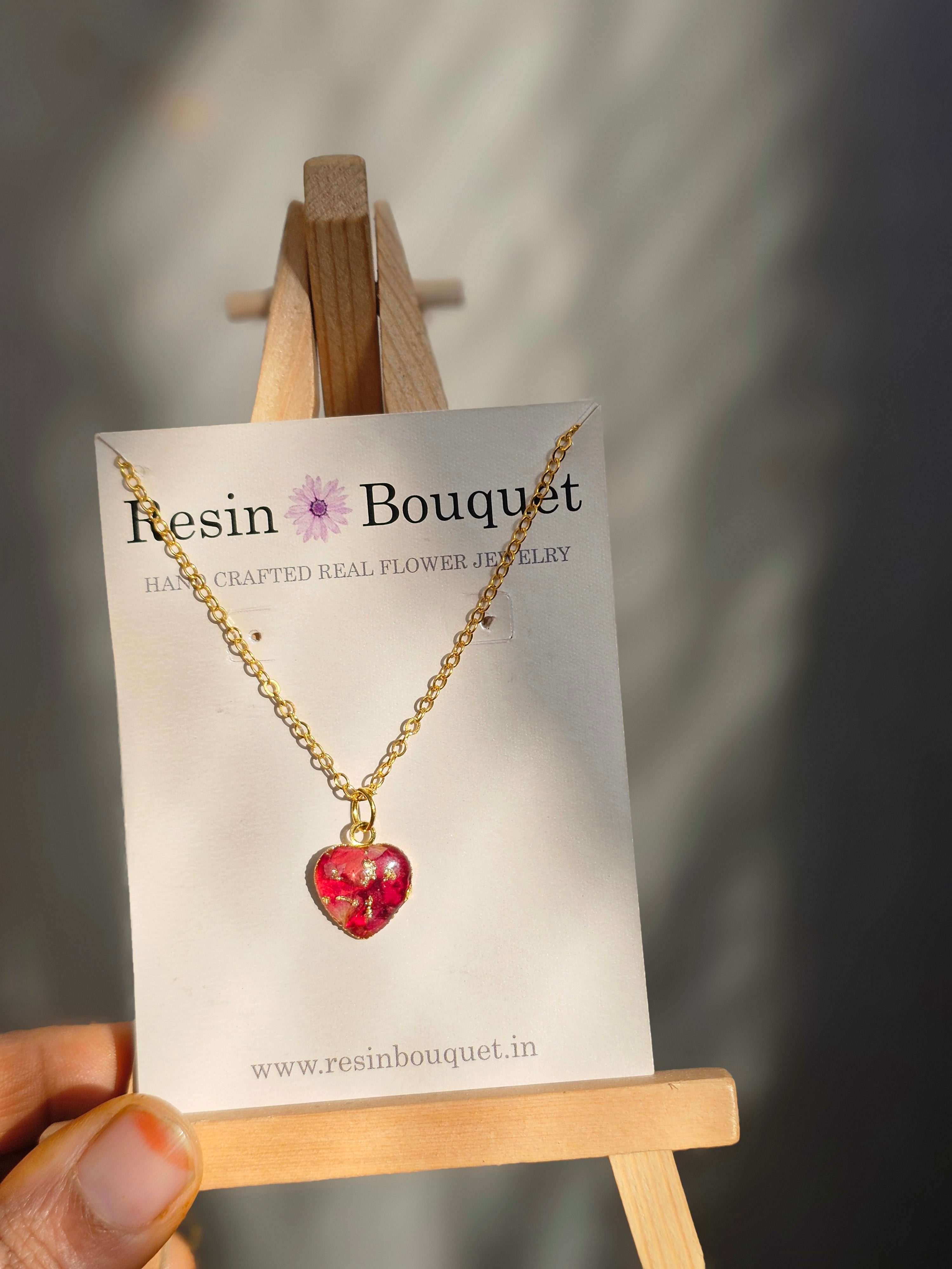 Dilgul (She isn’t wearing a rose. She is the rose)