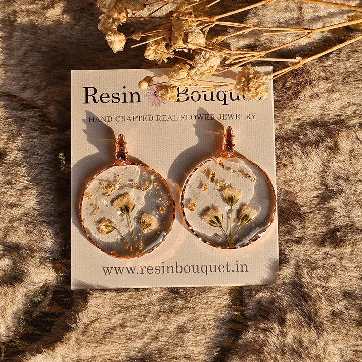 Ethereal Baby’s Breath Resin Studs ✨